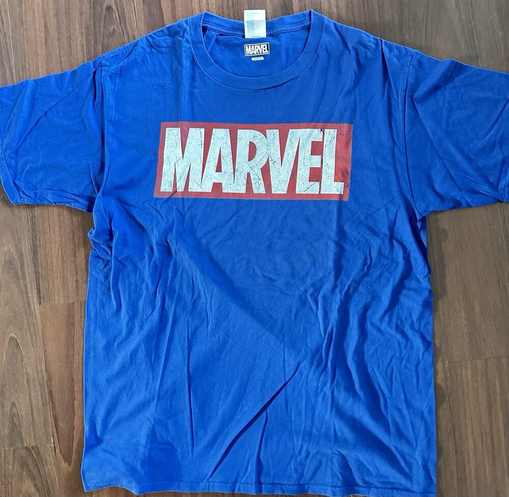 Marvel Men’s Blue T-Shirt Size Large Short Sleeve Preowned